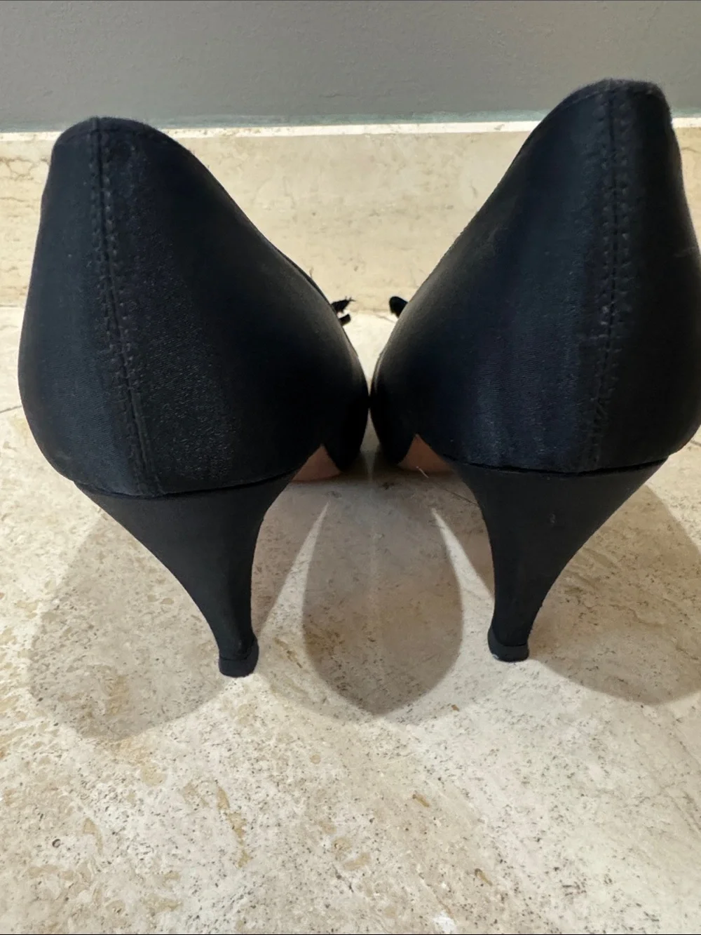 Evan Picone Black Velvet Pointed Pumps with Bow and Gold Rope